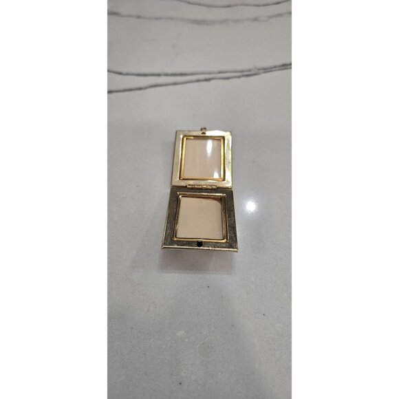 Vintage Gold Double Photo Locket Hinged Pendant With Marbled Enamel Interior - Picture 8 of 11